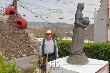 La chiquillería se purifica contra la pandemia en Lomo Magullo/Francisco Javier Santana.